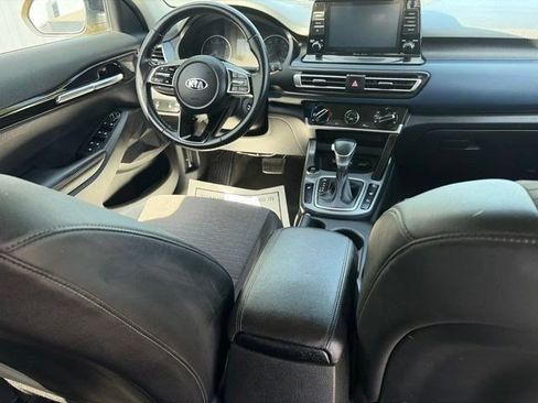 Used 2021 Kia Seltos S AWD/4WD image 37