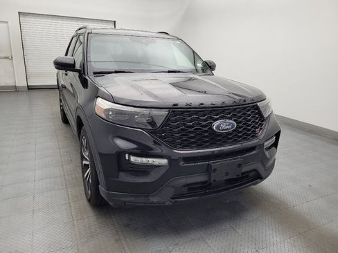 Used 2020 Ford Explorer ST w/ Premium Technology Package image 14