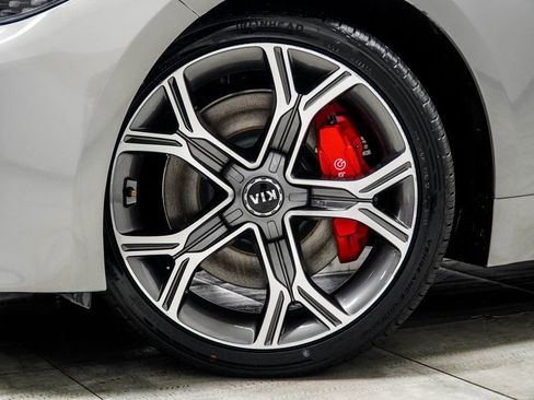 Used 2020 Kia Stinger GT1 image 6