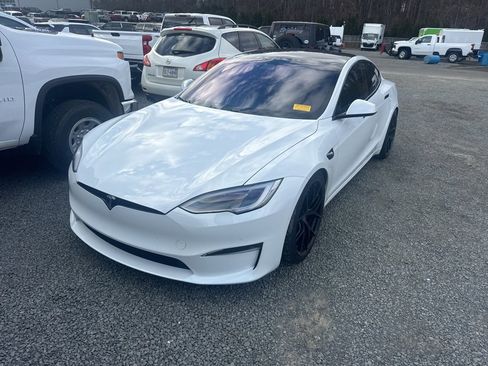 Used 2021 Tesla Model S Plaid image 3