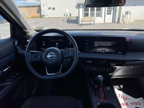 New 2026 Nissan Kicks SR w/ Cold Weather Package AWD/4WD image 17