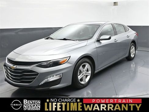 Used 2024 Chevrolet Malibu LT image 1