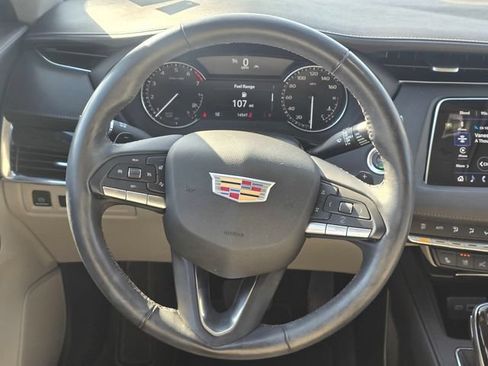 Used 2023 Cadillac XT4 Premium Luxury w/ Enhanced Visibility Package FWD image 16