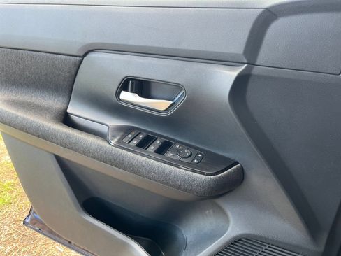 Used 2026 Nissan Kicks SV FWD image 18