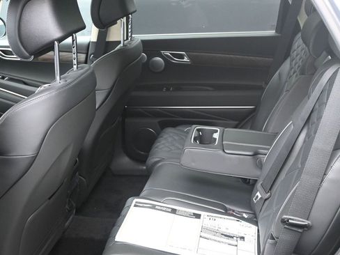 New 2025 Genesis GV80 3.5T Prestige image 19