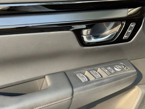 Certified 2026 Honda CR-V Sport Touring image 9