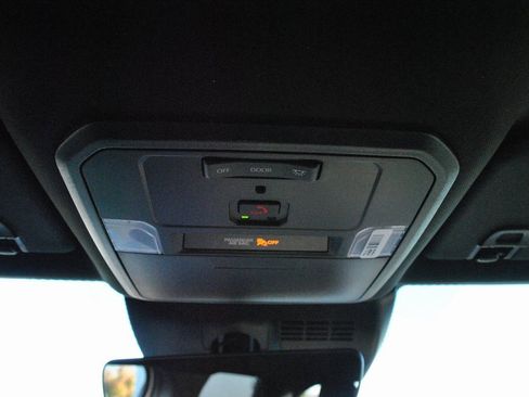 New 2025 Toyota Tacoma TRD Off-Road image 15