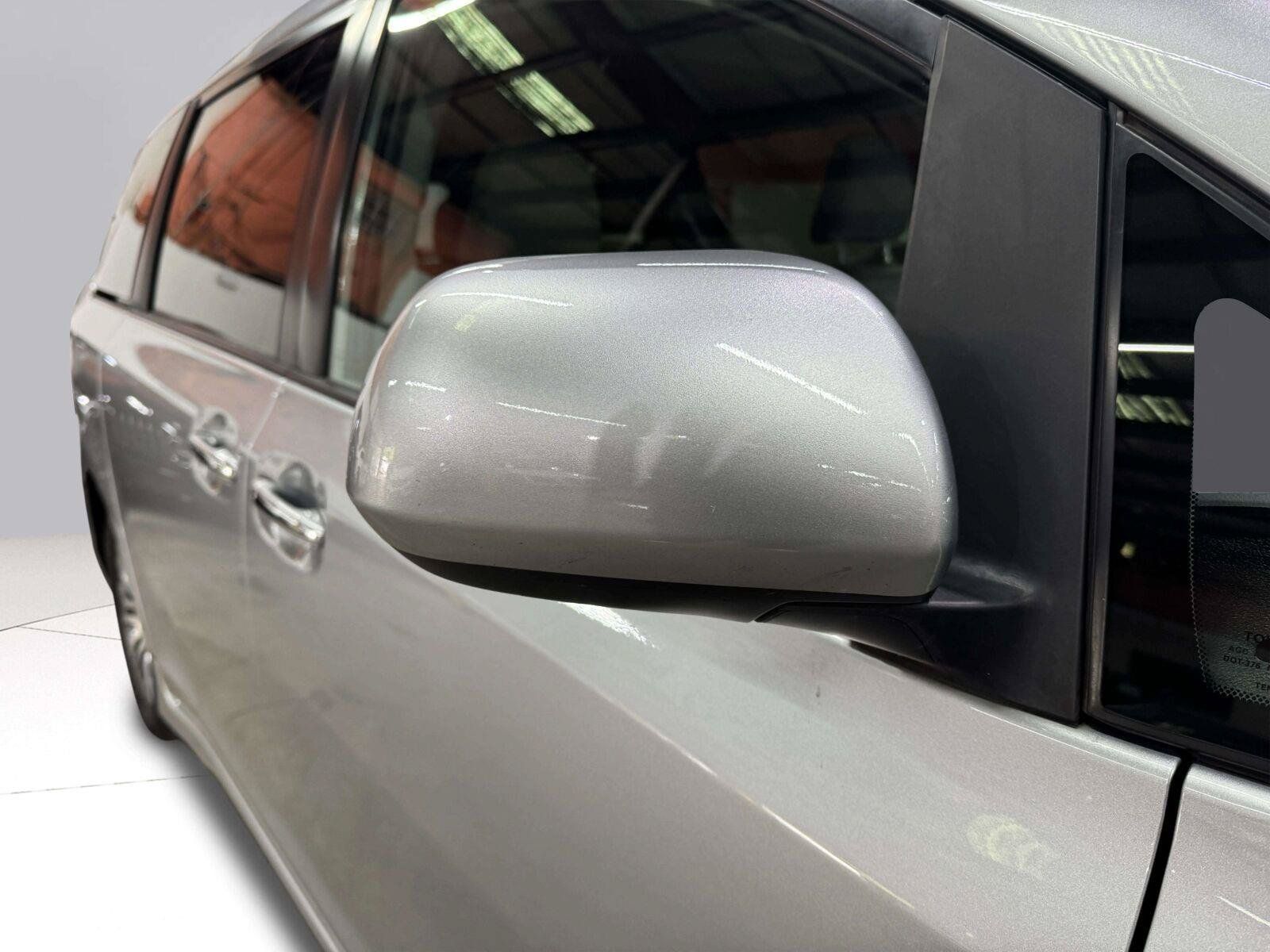 Used 2020 Toyota Sienna XLE Premium FWD image 14