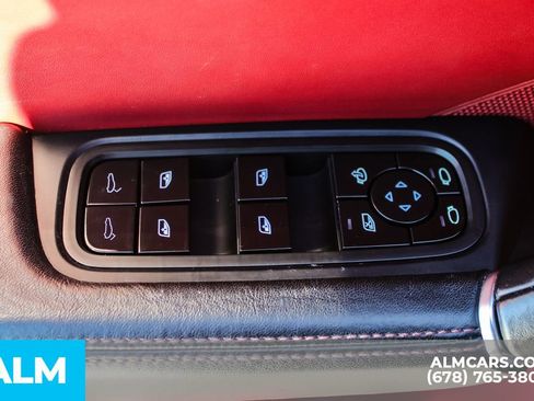 Used 2023 Porsche Cayenne S Platinum w/ Premium Package Plus image 38