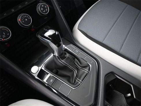 New 2025 Volkswagen Taos S image 33