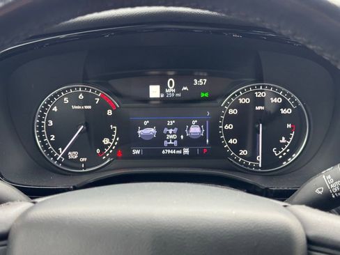 Used 2023 Cadillac XT6 Premium Luxury image 10