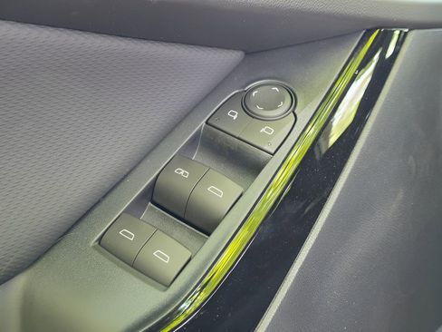 New 2026 Chevrolet Equinox LT w/ Safety and Technology Package FWD image 14