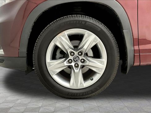 Used 2016 Toyota Highlander Limited AWD/4WD image 35