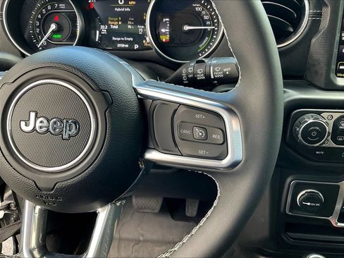 Used 2023 Jeep Wrangler Unlimited Sahara w/ Cold Weather Group AWD/4WD image 14
