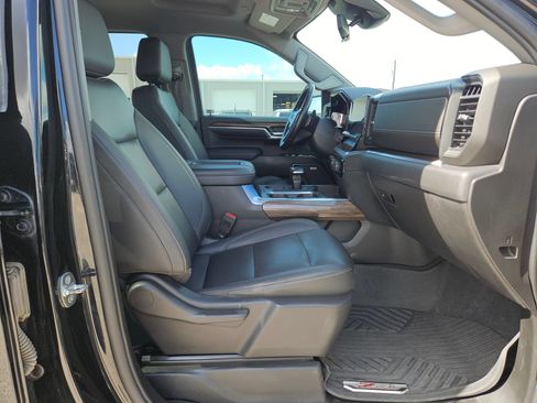 Used 2022 Chevrolet Silverado 1500 LT Trail Boss w/ LT Trail Boss Premium Package AWD/4WD image 27