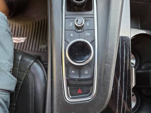 Used 2023 Cadillac Escalade ESV V AWD/4WD image 33