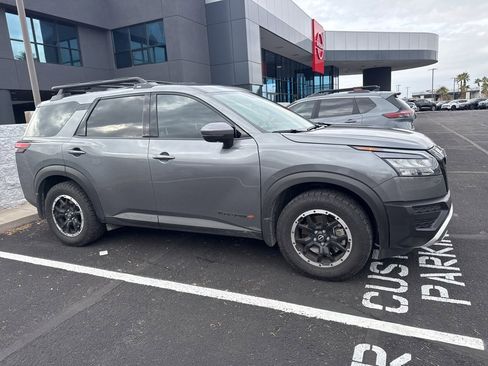 Used 2024 Nissan Pathfinder Rock Creek image 5
