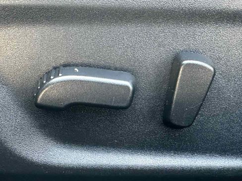 Used 2022 Nissan Altima 2.5 SV FWD image 12
