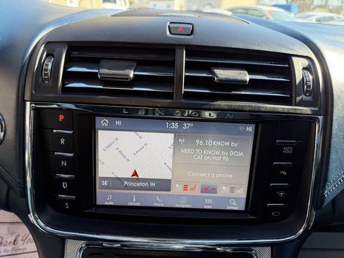 Used 2017 Lincoln Continental Black Label w/ Technology Package image 15