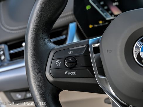 Used 2025 BMW X1 xDrive28i w/ Premium Package image 35