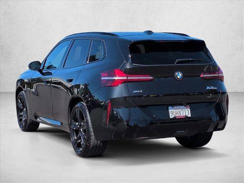 Used 2025 BMW X3 xDrive30i w/ Premium Package image 8