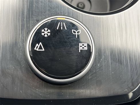 Certified 2024 Nissan Rogue SV image 12