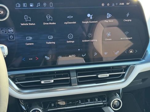 New 2026 Chevrolet Equinox EV LT image 14