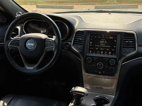 Used 2015 Jeep Grand Cherokee Limited AWD/4WD image 16