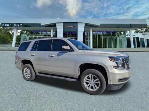 Used 2017 Chevrolet Tahoe LT image 1