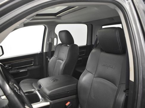 Certified 2017 RAM 1500 Laramie w/ Convenience Group image 32