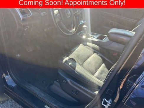 Used 2018 Jeep Grand Cherokee Altitude image 3