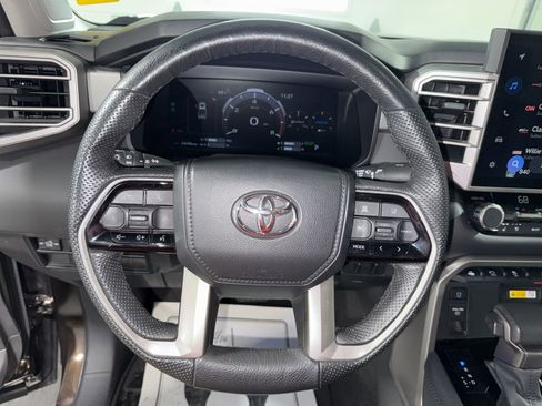 Used 2024 Toyota Tundra Limited AWD/4WD image 33