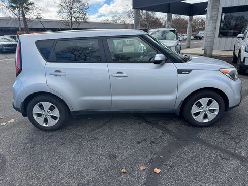 Used 2014 Kia Soul image 6