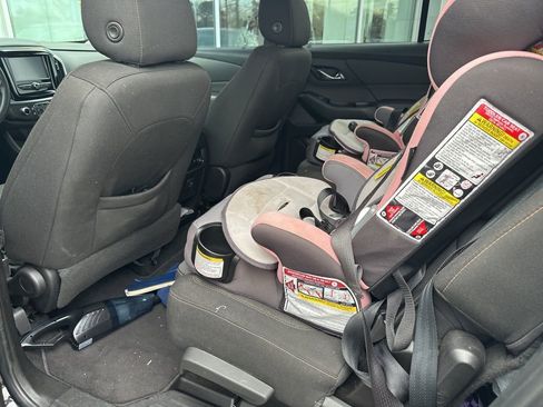 Used 2019 Chevrolet Traverse LS image 11