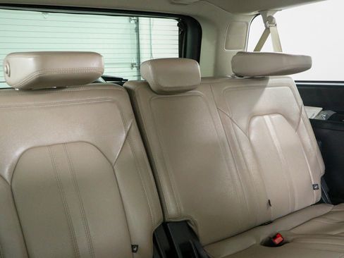 Used 2024 Ford Expedition Max Limited AWD/4WD image 31