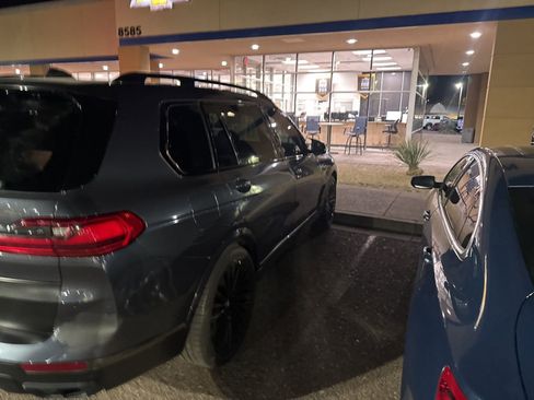 Used 2021 BMW X7 xDrive40i w/ Parking Assistance Package image 4