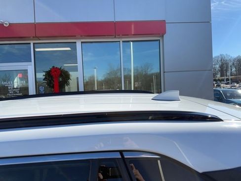 Used 2020 Toyota RAV4 XLE image 7