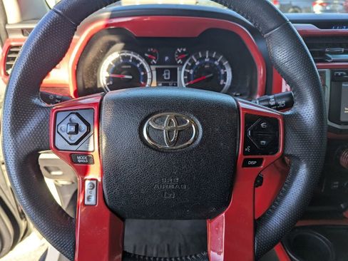 Used 2019 Toyota 4Runner image 25