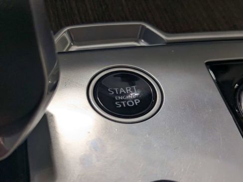 Used 2023 Land Rover Range Rover SE image 22