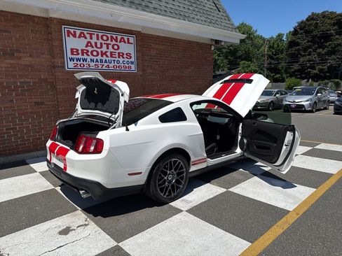 Used 2010 Ford Mustang Shelby GT500 RWD image 38