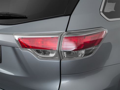 Used 2016 Toyota Highlander XLE image 57