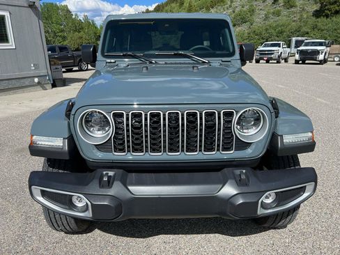 Used 2024 Jeep Wrangler Unlimited Sahara w/ Technology Group AWD/4WD image 8