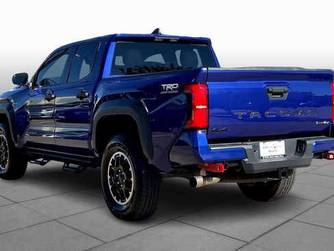 Used 2025 Toyota Tacoma TRD Off-Road image 10