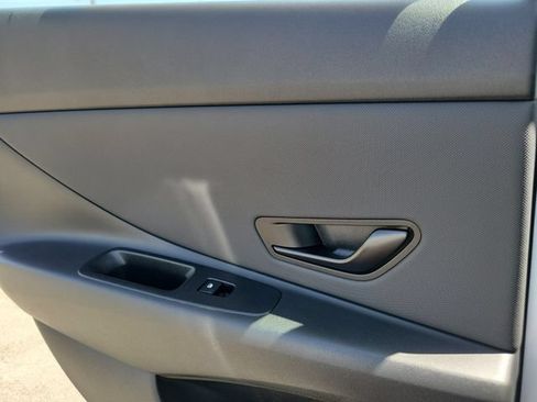 New 2026 Hyundai Elantra SEL Sport FWD image 23