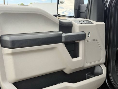 Used 2019 Ford F150 XL w/ Equipment Group 101A Mid AWD/4WD image 8