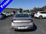 Certified 2023 Hyundai Sonata SE w/ Preferred Accessory Package image 5
