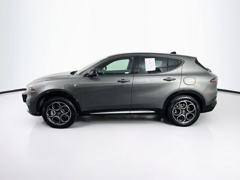 Used 2024 Alfa Romeo Tonale Ti AWD/4WD image 4