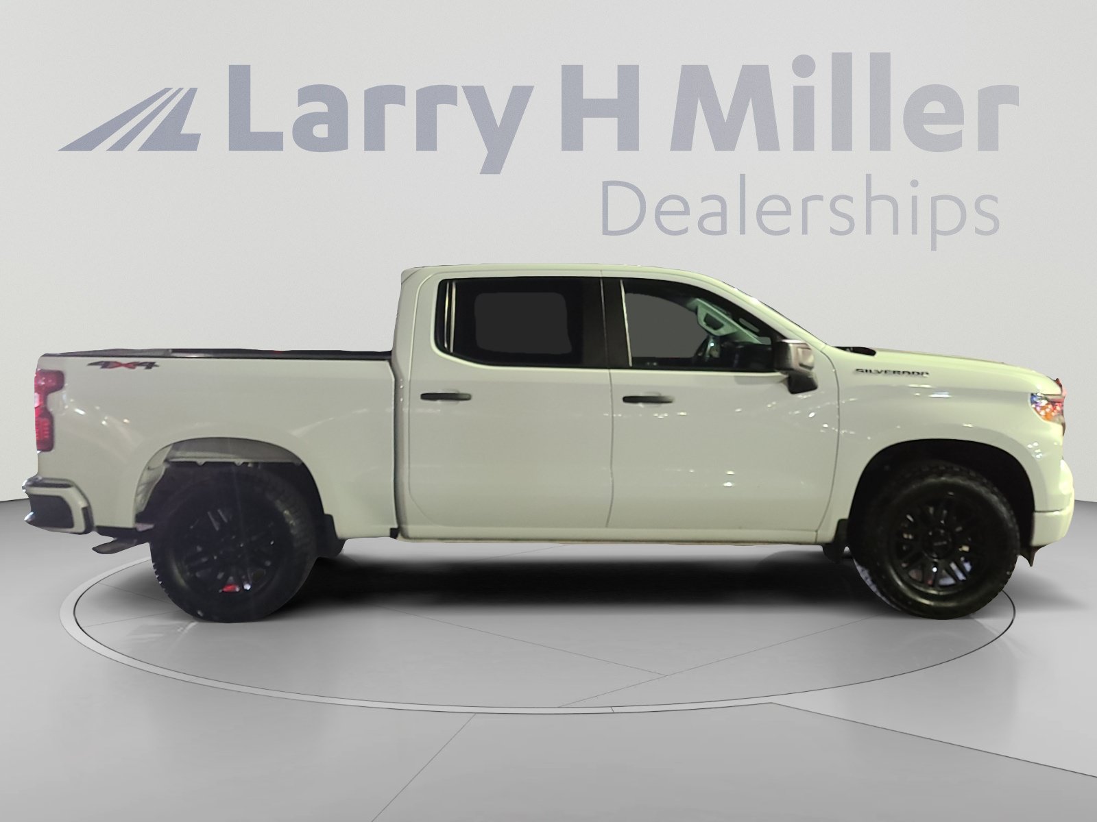 Certified 2023 Chevrolet Silverado 1500 Custom AWD/4WD image 6