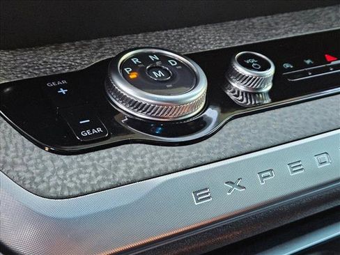 Certified 2025 Ford Expedition Tremor image 12