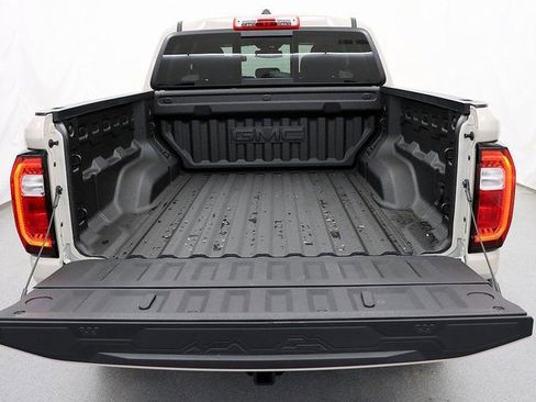 New 2026 GMC Canyon Elevation w/ Convenience Package image 7